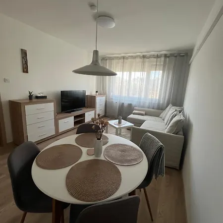 Z&z Apartament Segedyn