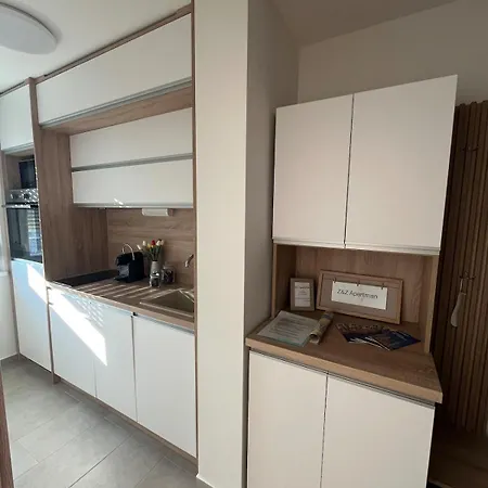 Z&z Apartment *